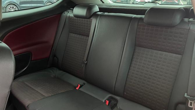 Opel Astra J Рестайлинг с пробегом 2013 года, цена 899 000 рублей, 139000 км, хэтчбек, Автокод Объявления