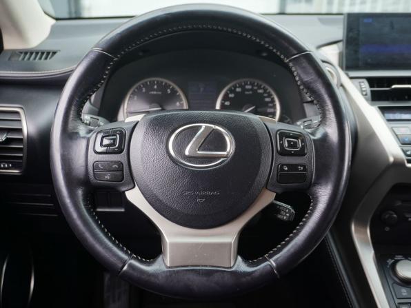 Lexus NX I с пробегом 2015 года, цена 1 970 000 рублей, 258802 км, внедорожник, Автокод Объявления