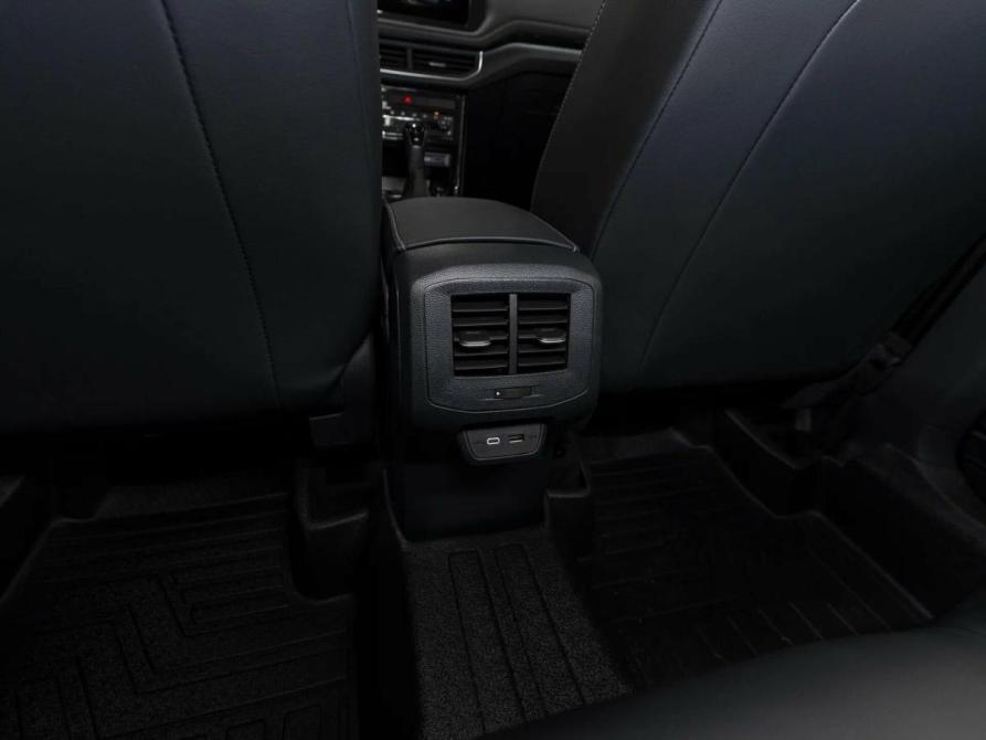 Volkswagen Tharu XR Москва  - изображение 14