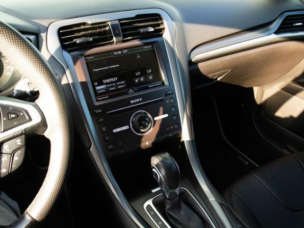 Ford Mondeo V с пробегом 2015 года, цена 1 515 000 рублей, 134439 км, седан, Автокод Объявления
