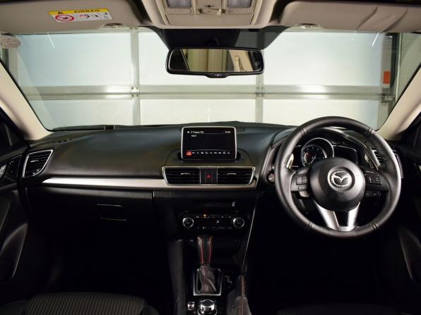 Mazda Axela III с пробегом 2016 года, цена 1 219 999 рублей, 119034 км, хэтчбек, Автокод Объявления