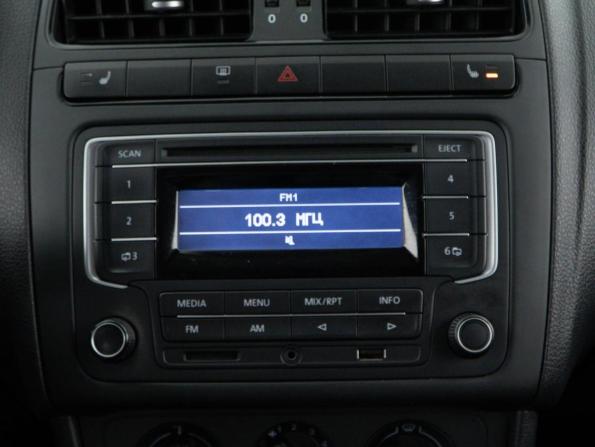 Volkswagen Polo V с пробегом 2015 года, цена 899 077 рублей, 126888 км, седан, Автокод Объявления