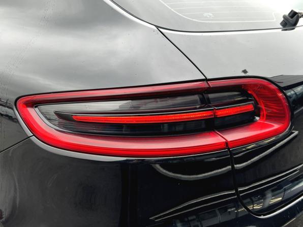 Porsche Macan I с пробегом 2018 года, цена 3 440 000 рублей, 142379 км, внедорожник, Автокод Объявления