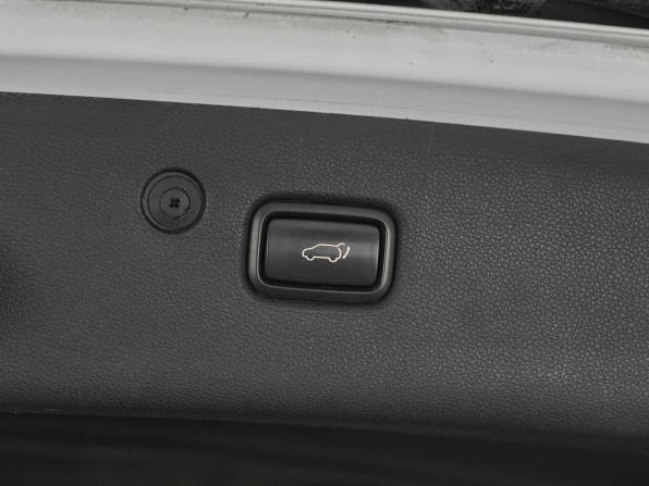 Kia Sportage IV Рестайлинг с пробегом 2018 года, цена 1 849 000 рублей, 136300 км, внедорожник, Автокод Объявления