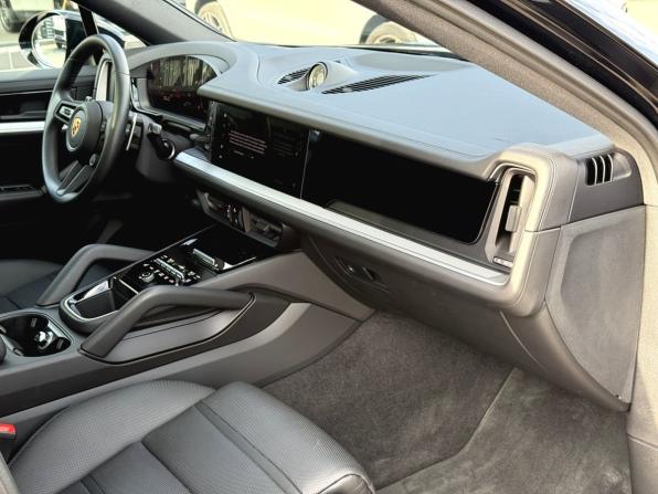 Porsche Cayenne III Рестайлинг с пробегом 2023 года, цена 13 990 000 рублей, 5886 км, внедорожник, Автокод Объявления