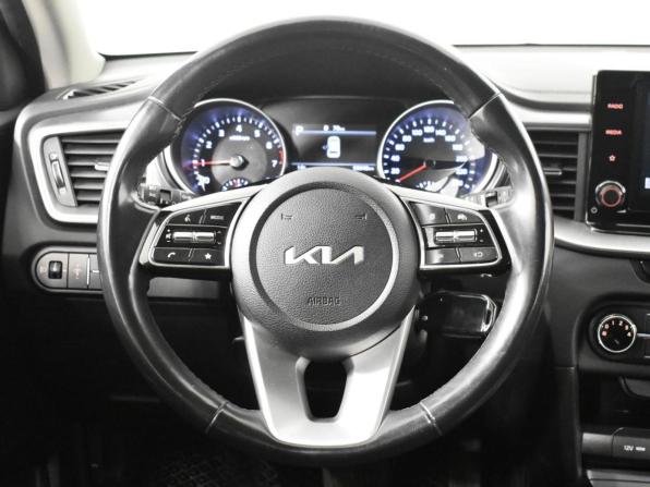 Kia Ceed III Рестайлинг с пробегом 2022 года, цена 2 046 100 рублей, 90848 км, хэтчбек, Автокод Объявления