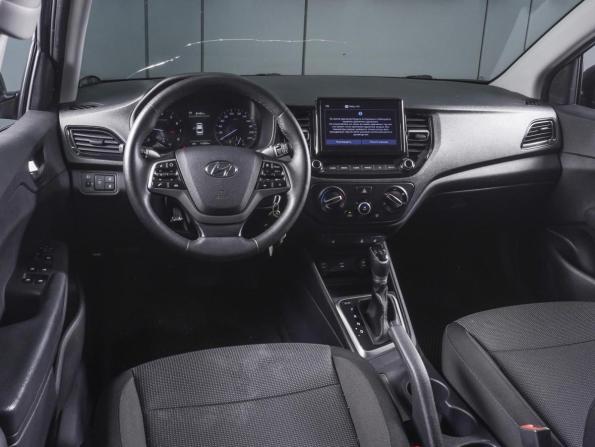 Hyundai Solaris II Рестайлинг с пробегом 2021 года, цена 1 625 000 рублей, 116302 км, седан, Автокод Объявления