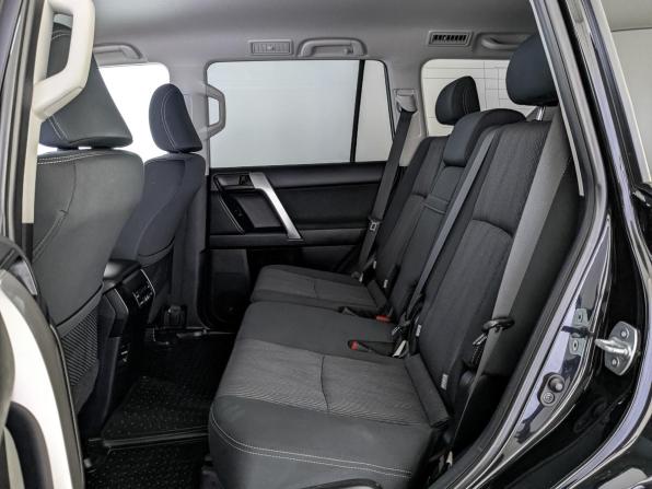 Toyota Land Cruiser Prado 150 Series Рестайлинг 2 с пробегом 2018 года, цена 4 350 000 рублей, 84348 км, внедорожник, Автокод Объявления