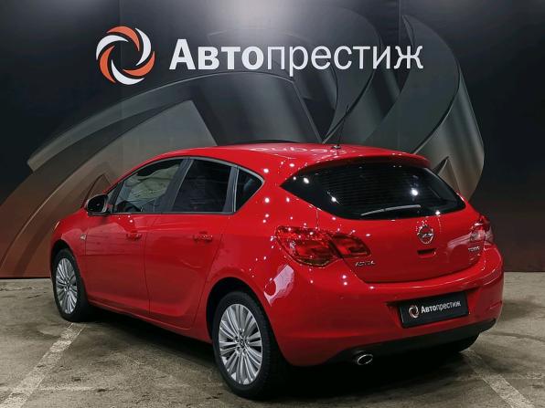 Opel Astra J с пробегом 2011 года, цена 699 000 рублей, 239500 км, хэтчбек, Автокод Объявления