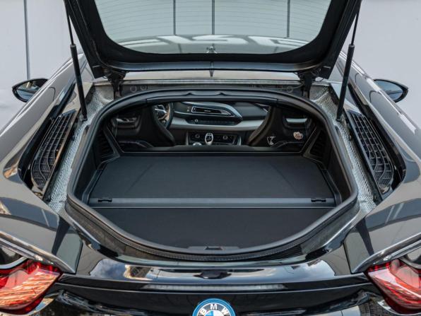 BMW i8 I с пробегом 2014 года, цена 6 450 000 рублей, 124731 км, купе, Автокод Объявления
