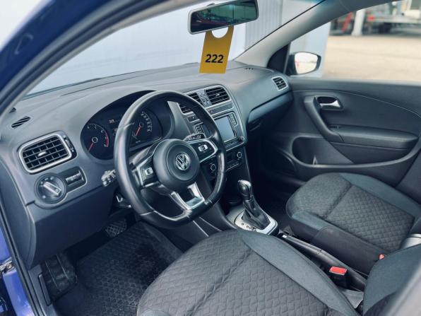 Volkswagen Polo V Рестайлинг с пробегом 2019 года, цена 1 280 000 рублей, 120000 км, седан, Автокод Объявления