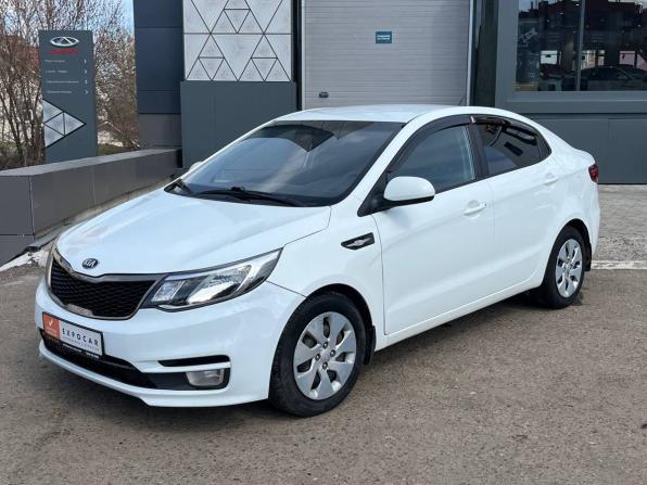 Kia Rio III Рестайлинг с пробегом 2016 года, цена 796 000 рублей, 136000 км, седан, Автокод Объявления