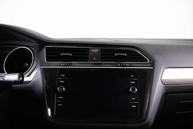 Volkswagen Tiguan II с пробегом 2019 года, цена 2 489 000 рублей, 81000 км, внедорожник, Автокод Объявления