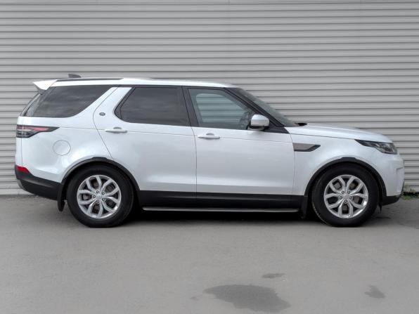 Land Rover Discovery V с пробегом 2017 года, цена 3 725 000 рублей, 145371 км, внедорожник, Автокод Объявления