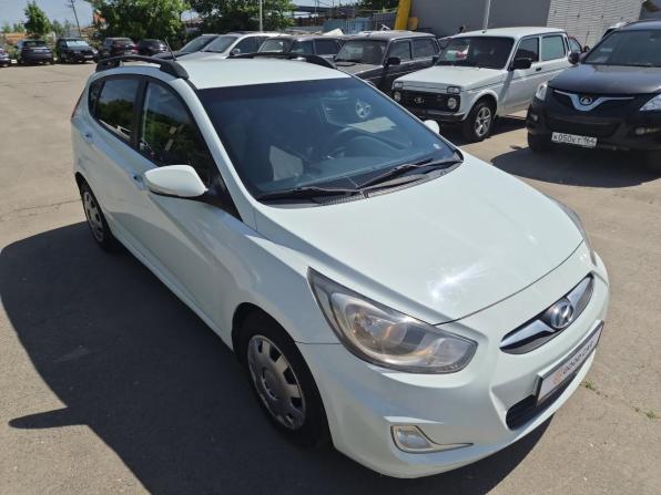 Hyundai Solaris I с пробегом 2012 года, цена 760 000 рублей, 153130 км, хэтчбек, Автокод Объявления