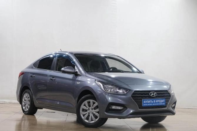 Hyundai Solaris II с пробегом 2017 года, цена 939 000 рублей, 218300 км, седан, Автокод Объявления
