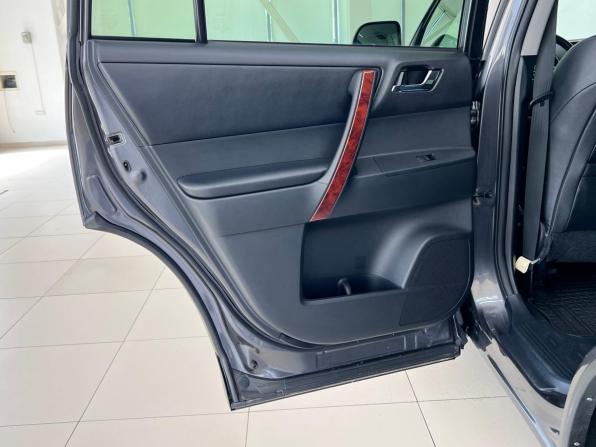 Toyota Highlander II (XU40) Рестайлинг с пробегом 2010 года, цена 2 190 000 рублей, 102444 км, внедорожник, Автокод Объявления