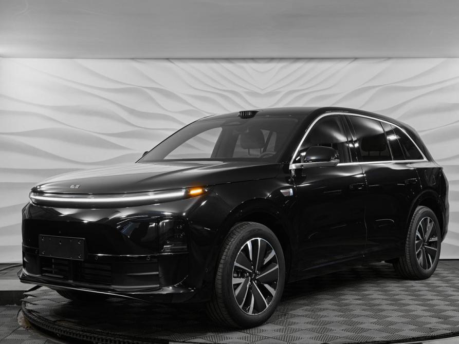 Li Auto (Lixiang) L6 Москва  - изображение 1