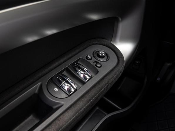 Mini Countryman II Рестайлинг с пробегом 2022 года, цена 5 749 000 рублей, 13697 км, внедорожник, Автокод Объявления