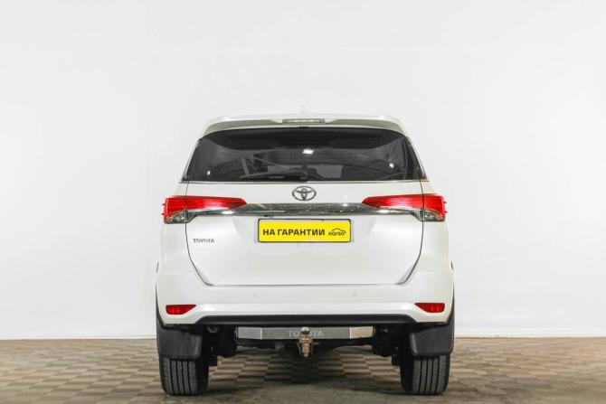 Toyota Fortuner II с пробегом 2017 года, цена 2 999 000 рублей, 154594 км, внедорожник, Автокод Объявления