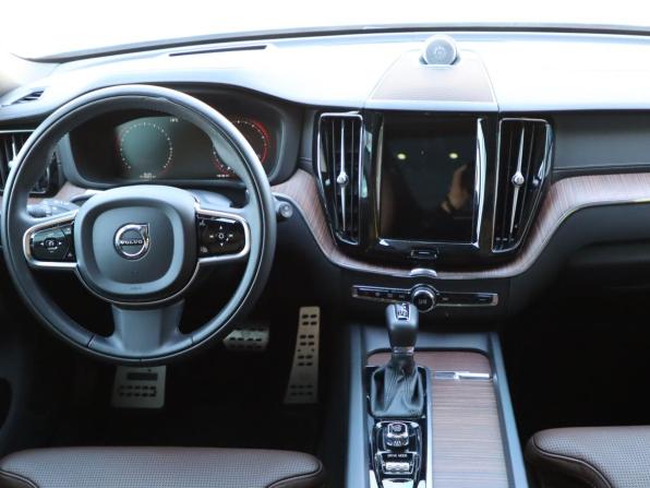 Volvo XC60 II с пробегом 2021 года, цена 4 600 000 рублей, 45153 км, внедорожник, Автокод Объявления