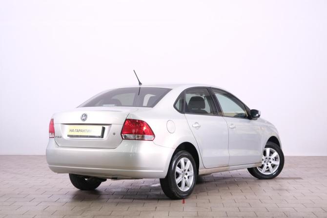 Volkswagen Polo V с пробегом 2013 года, цена 919 000 рублей, 208000 км, седан, Автокод Объявления