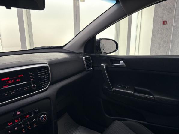 Kia Sportage IV Рестайлинг с пробегом 2018 года, цена 1 995 000 рублей, 99103 км, внедорожник, Автокод Объявления