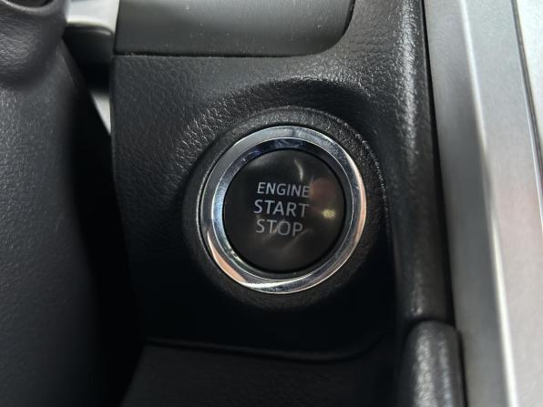 Toyota Camry VII (XV50) Рестайлинг с пробегом 2017 года, цена 2 045 000 рублей, 125768 км, седан, Автокод Объявления