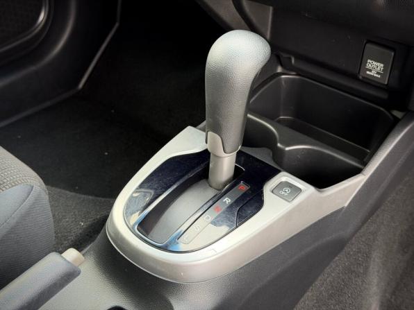 Honda Fit III с пробегом 2013 года, цена 890 000 рублей, 100572 км, хэтчбек, Автокод Объявления