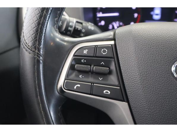 Hyundai Solaris II с пробегом 2017 года, цена 1 176 000 рублей, 192000 км, седан, Автокод Объявления
