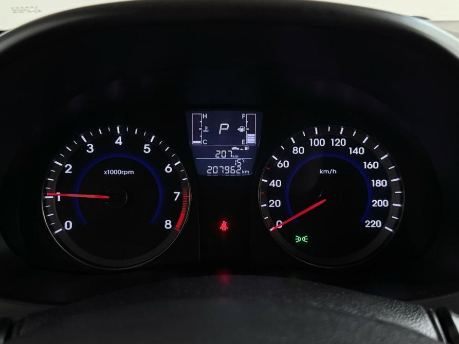 Hyundai Solaris I Рестайлинг Волжский  - изображение 15