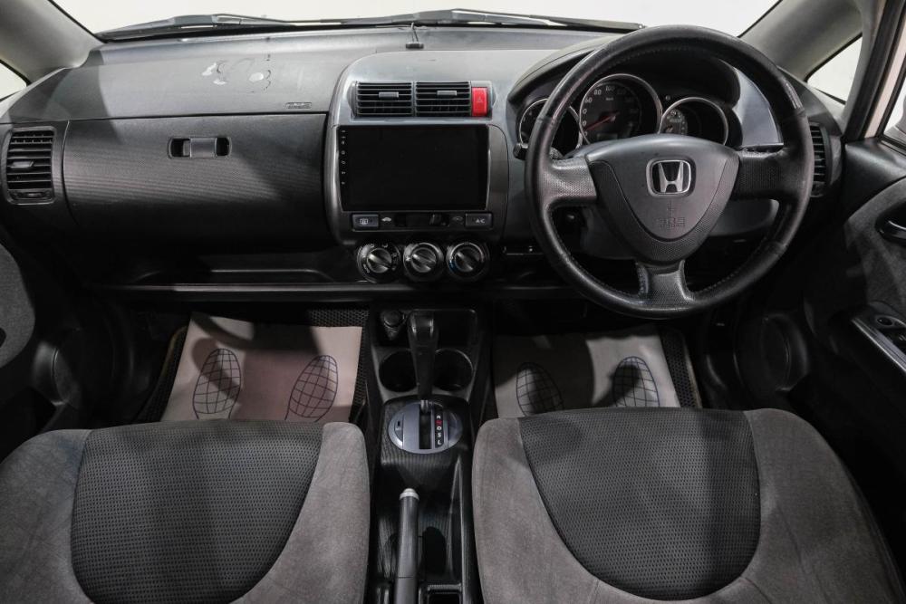 Honda Fit I Новокузнецк  - изображение 19