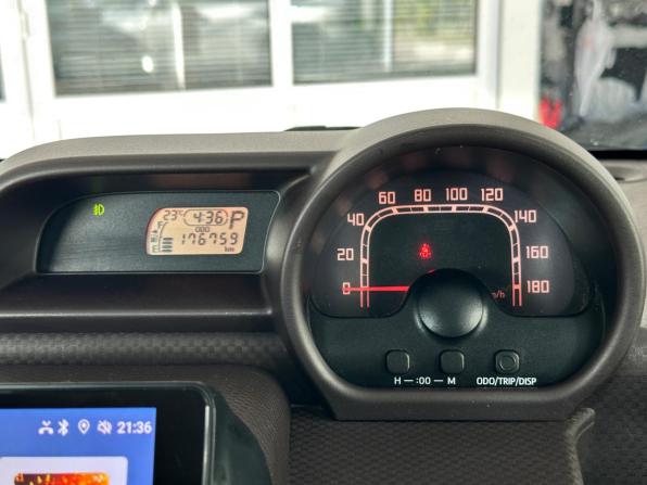 Toyota Spade с пробегом 2014 года, цена 980 000 рублей, 176758 км, минивэн, Автокод Объявления