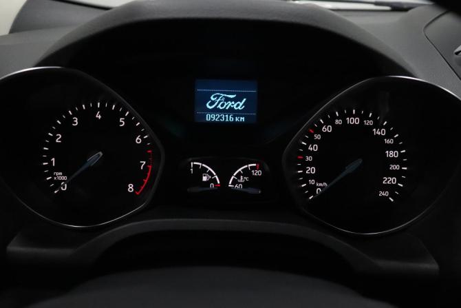 Ford Kuga II Рестайлинг с пробегом 2017 года, цена 1 681 000 рублей, 92315 км, внедорожник, Автокод Объявления