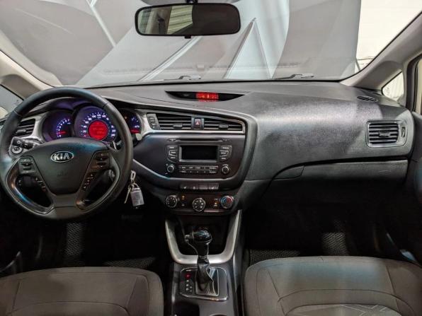 Kia Ceed II Рестайлинг с пробегом 2015 года, цена 1 035 000 рублей, 113809 км, хэтчбек, Автокод Объявления