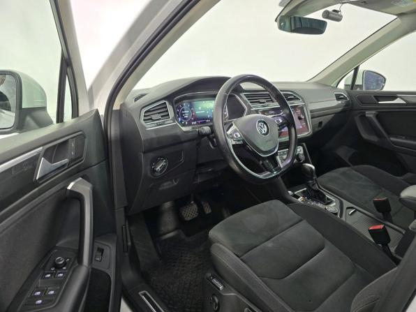 Volkswagen Tiguan II с пробегом 2018 года, цена 2 189 000 рублей, 176000 км, внедорожник, Автокод Объявления