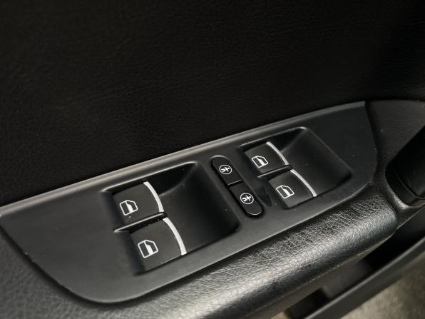 Volkswagen Touareg II с пробегом 2012 года, цена 1 699 000 рублей, 275957 км, внедорожник, Автокод Объявления