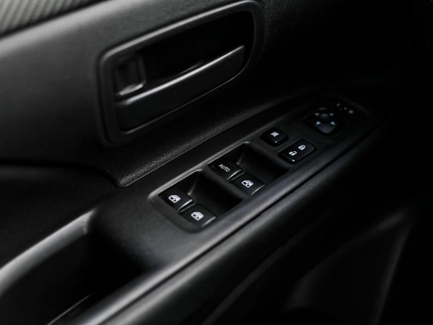 Mitsubishi Outlander III Рестайлинг 2 Санкт-Петербург  - изображение 11