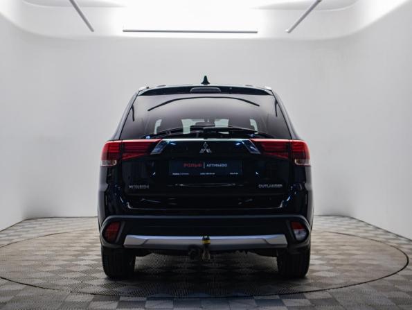 Mitsubishi Outlander III Рестайлинг 2 с пробегом 2018 года, цена 2 195 000 рублей, 135084 км, внедорожник, Автокод Объявления