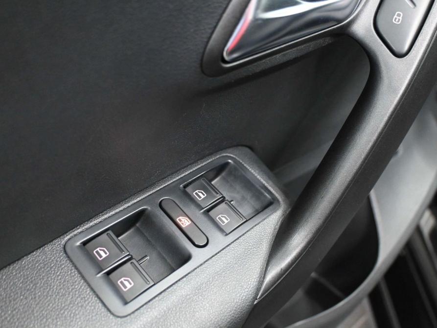 Volkswagen Polo V Рестайлинг Ростов-на-Дону  - изображение 18