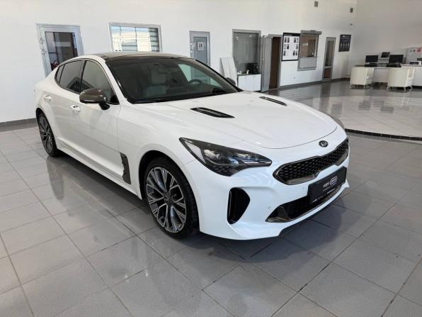 Kia Stinger I с пробегом 2018 года, цена 2 515 000 рублей, 78162 км, лифтбек, Автокод Объявления