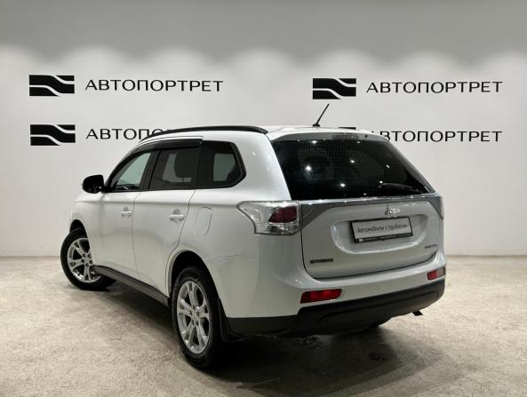 Mitsubishi Outlander III с пробегом 2014 года, цена 1 179 000 рублей, 216236 км, внедорожник, Автокод Объявления