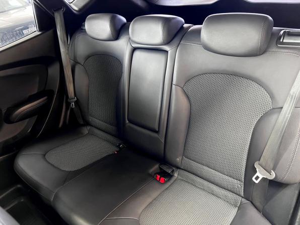 Hyundai ix35 I с пробегом 2012 года, цена 1 145 000 рублей, 180108 км, внедорожник, Автокод Объявления