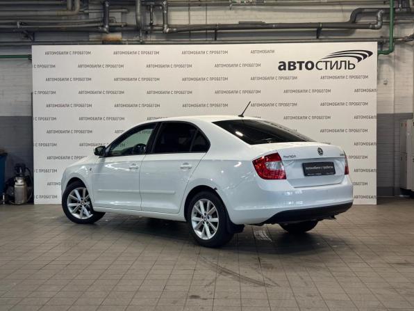 Skoda Rapid I с пробегом 2016 года, цена 1 049 000 рублей, 115680 км, лифтбек, Автокод Объявления