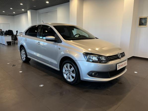 Volkswagen Polo V с пробегом 2011 года, цена 680 000 рублей, 223375 км, седан, Автокод Объявления