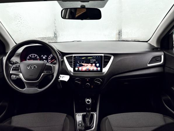 Hyundai Solaris II с пробегом 2018 года, цена 1 129 000 рублей, 229100 км, седан, Автокод Объявления