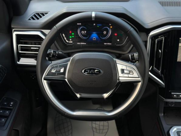 JAC T9 с пробегом 2024 года, цена 3 250 000 рублей, 2932 км, пикап, Автокод Объявления