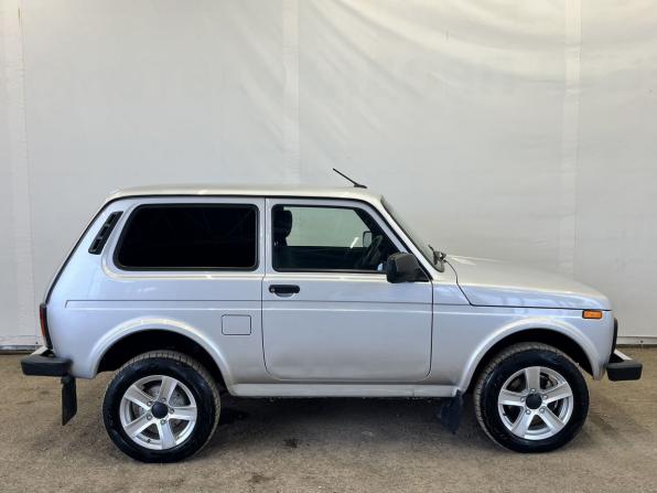 Lada (ВАЗ) Niva Legend с пробегом 2024 года, цена 760 000 рублей, 49896 км, внедорожник, Автокод Объявления