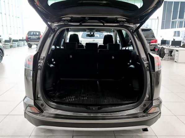 Toyota RAV4 IV (XA40) Рестайлинг с пробегом 2017 года, цена 2 399 000 рублей, 89502 км, внедорожник, Автокод Объявления