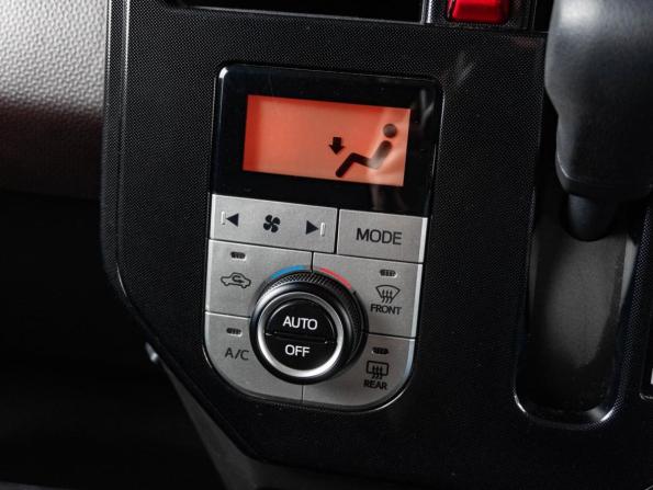 Toyota Roomy I с пробегом 2020 года, цена 1 719 000 рублей, 21021 км, микровэн, Автокод Объявления